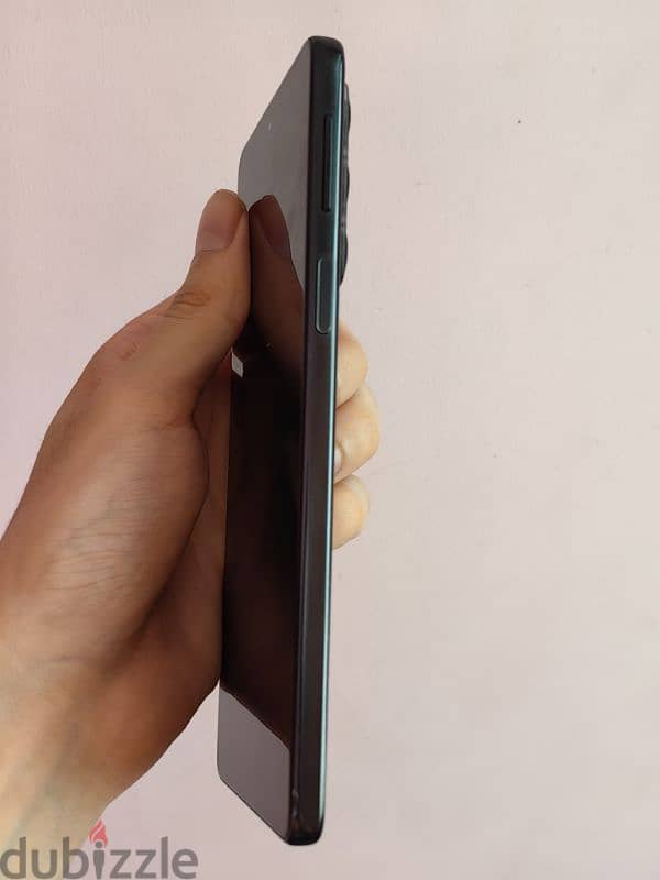 Motorola Edge 20 2