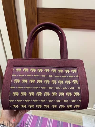 New Thai Elephant Handbag – Burgundy & Gold