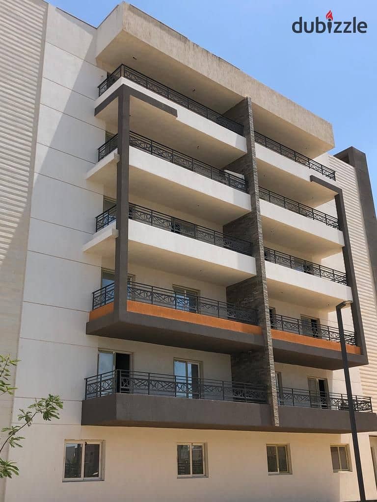 5 Bedrooms 290 sq.M Apartment for sale 6,500,000 EGP in Rock Eden, Hadayek October