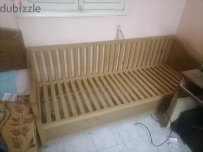 كنبة زان ابيض للبيع