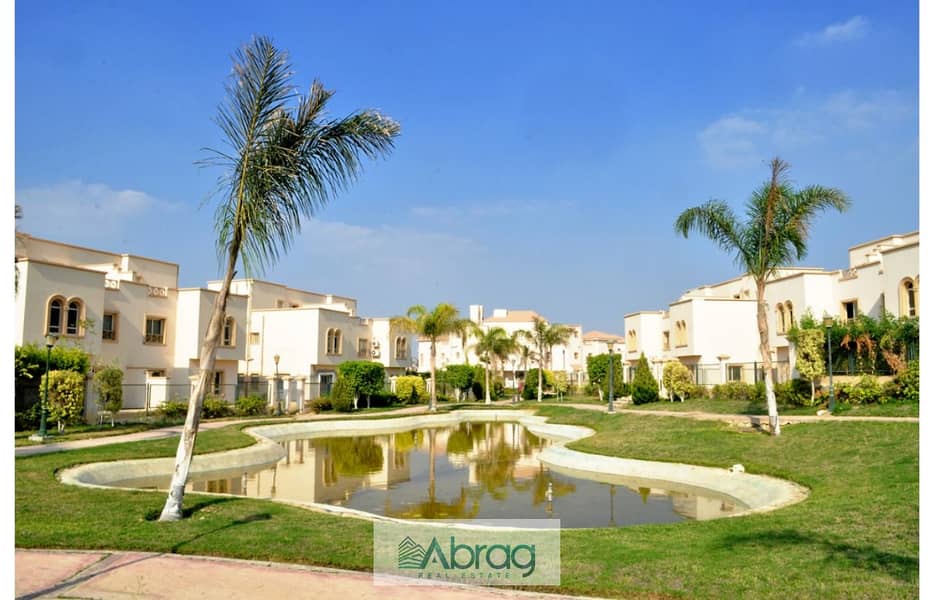 6 Bedrooms 400 sq.M Villa for sale 40,000,000 EGP in Greens Compound, Sheikh Zayed