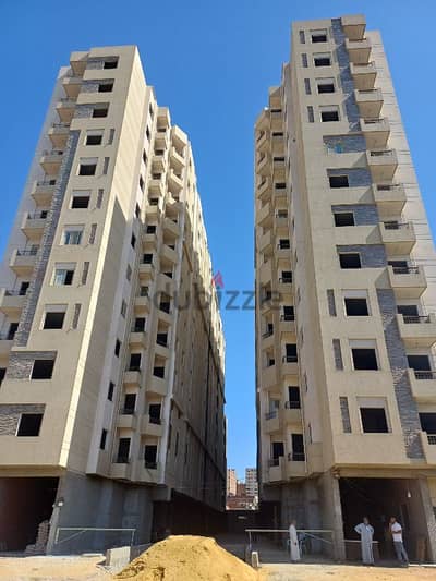 شقة ٩٥ م للبيع بسموحة الجديدة|امامGEMS|جراج خاص|٢ اسانسير|المالك مباشى