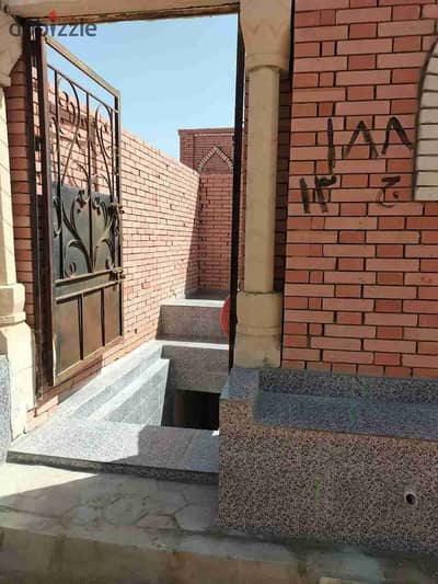 مدفن للبيع مساحه 21 متر مدافن القاهره الجديده وادي الراحة اول طريق القطاميه العين السخنه بعد بوابه رسوم القطاميه ب 8 كيلو أمام العاصمة الاداريه مرخص من جهاز مدينه القاهره الجديده هيئة المجتمعات العمرانية كامل البناء والتشطيب تشطيب على التراث الإسلامي تسلم