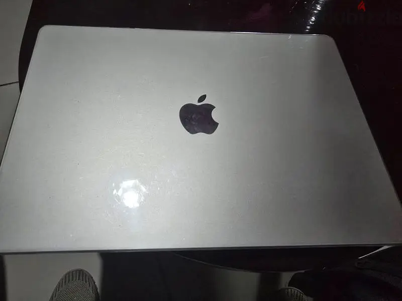 MacBook Air 15-inch M3 (2024)64967892721538121