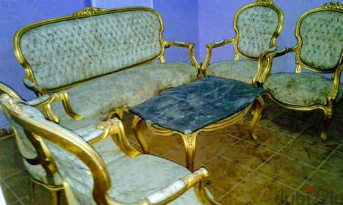 فرصة . . . صالون ابيسون فرنساوى خشب زان رومانى احمر للبيع