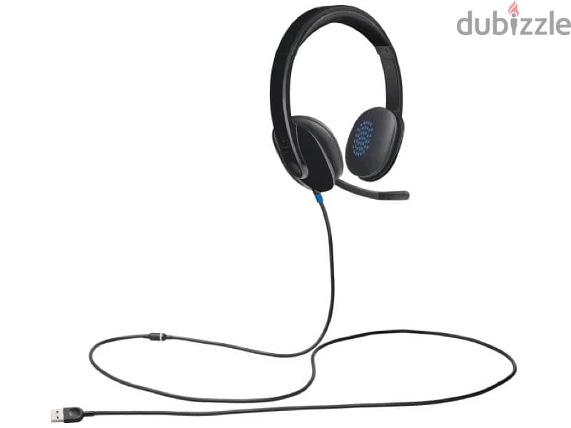 Headphone Logitech wired Head Phones - Excellent Condition 1