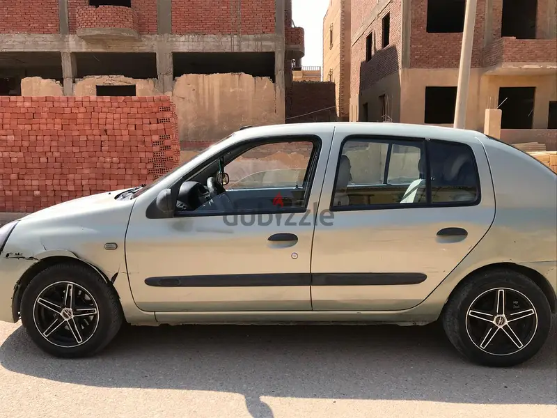رينو كليو 200363701719796737122