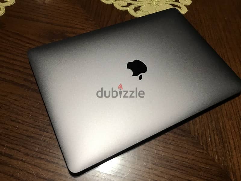 macbook pro 2019 13” 1