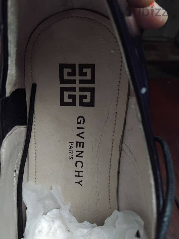 Givenchy original 3
