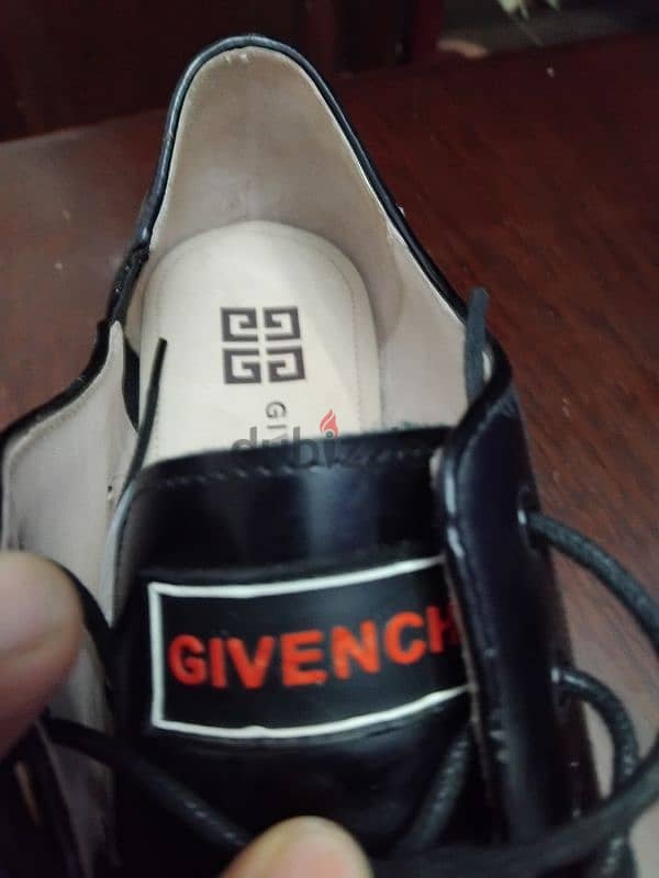 Givenchy original 4