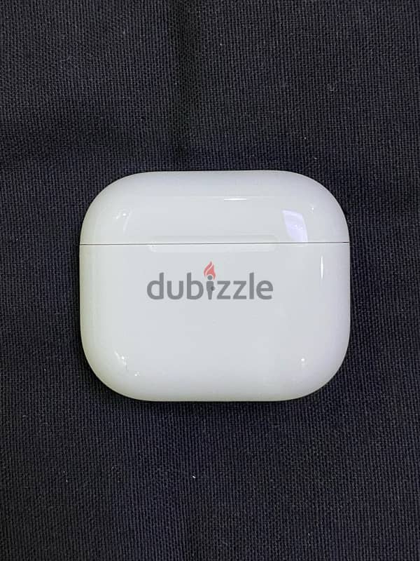 Apple AirPods 3 Form Apple Store USA 1