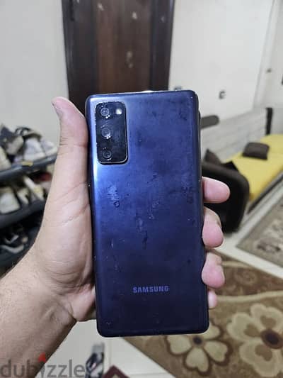 موبايل سامسونج جلاكسي s20 fe حاله جيده