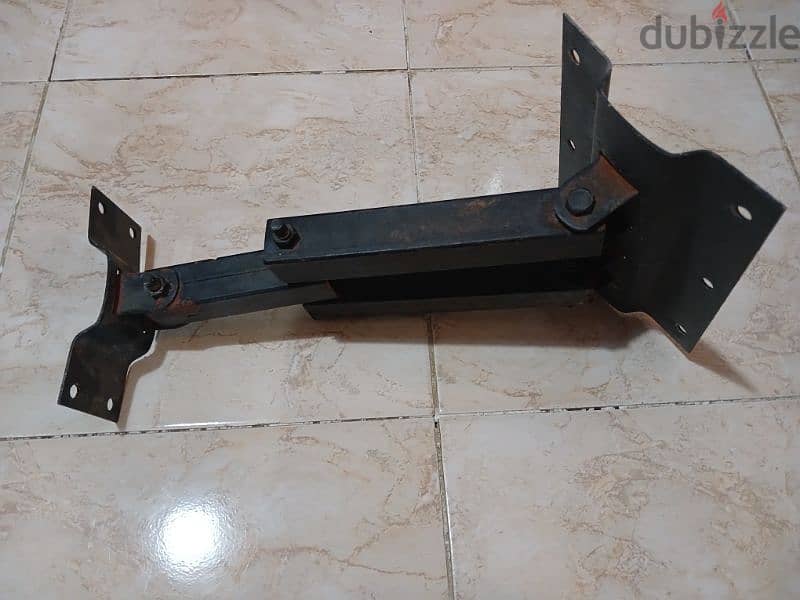 Iron Wall Stand 1