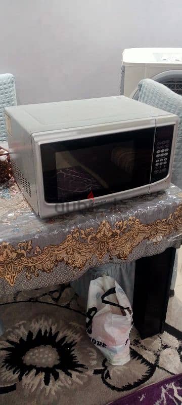 ميكرويف وايت بوينت بحاله ممتازه