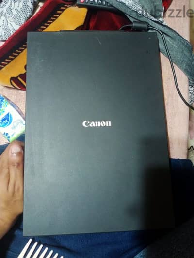 CanoScan LiDE 300  سكانر كانون ليدي