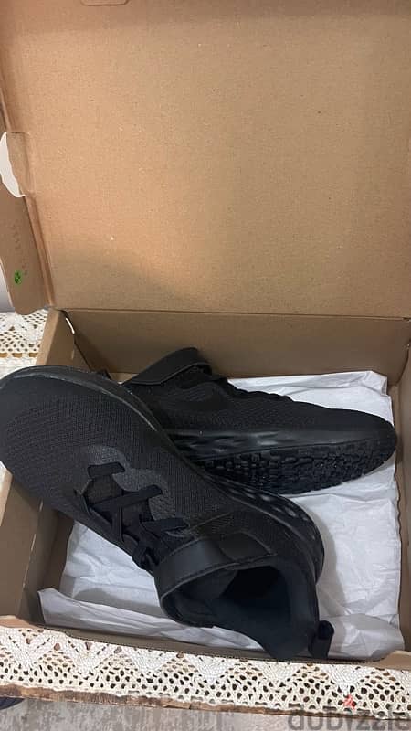nike shoes size 35 3