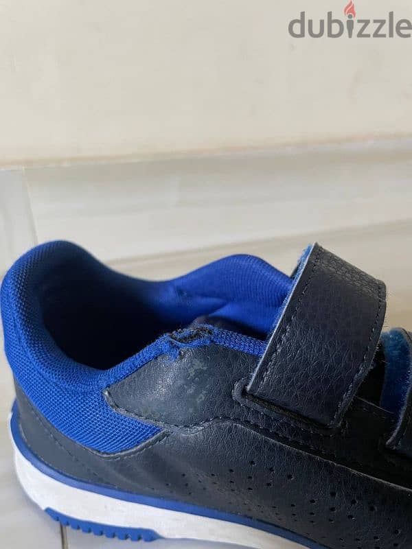حذاء Adidas 1