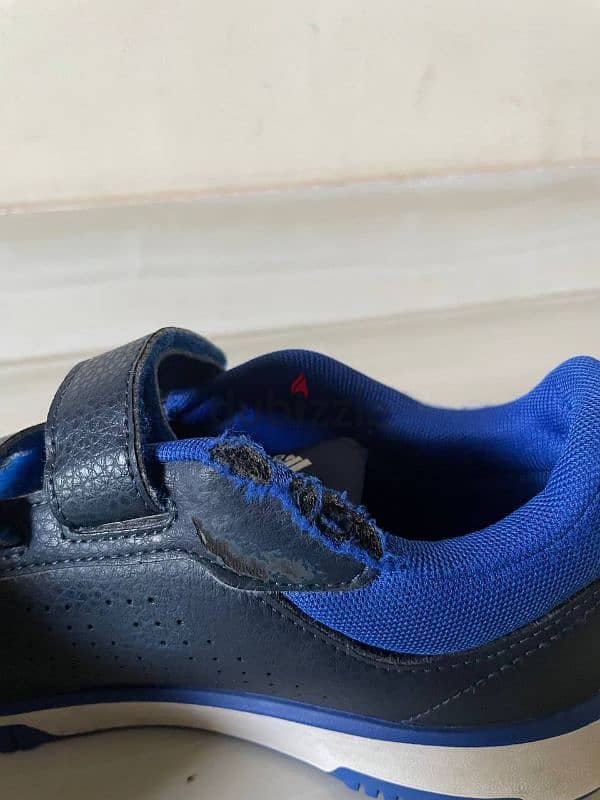 حذاء Adidas 3