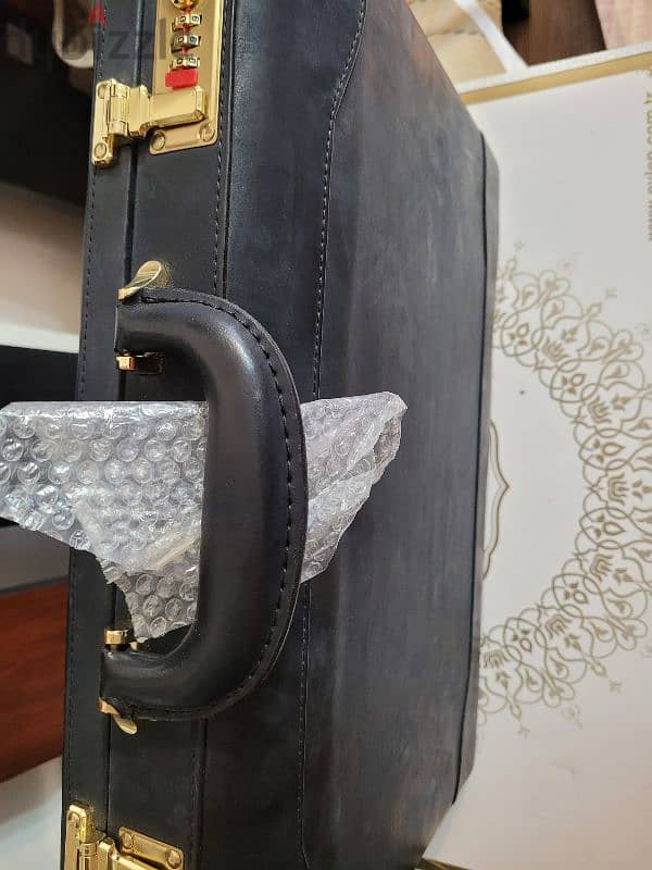 briefcase 5
