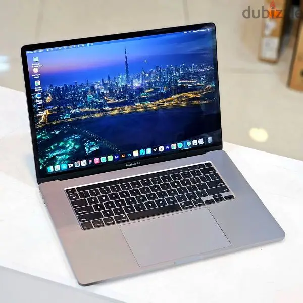 MacBook Pro 2019 32 Ram 2 Tera hard