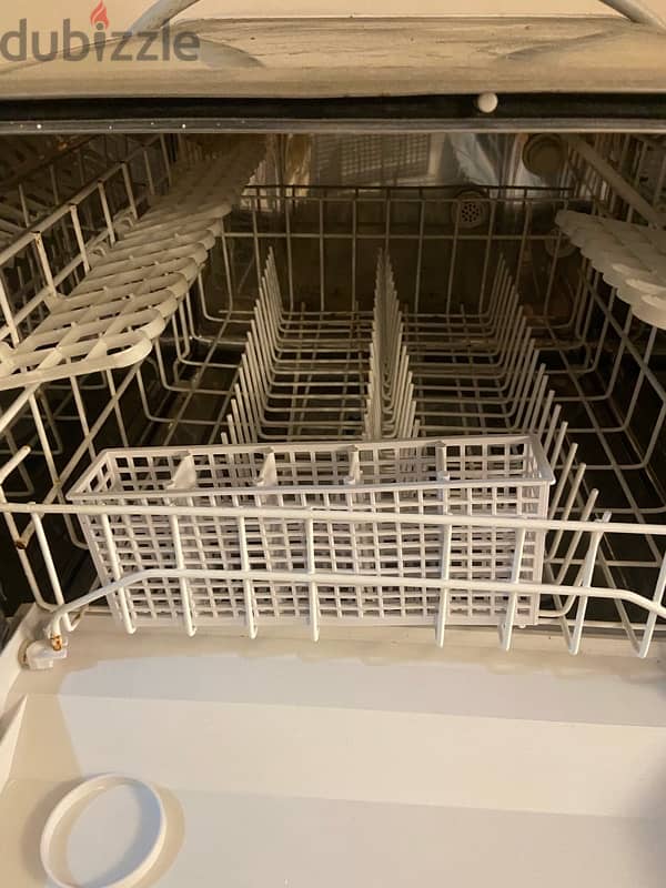 Dish washer 1