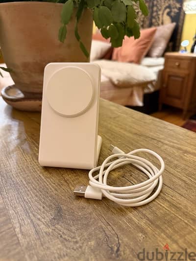 2-in-1 Magnetic Wireless Charging Stand