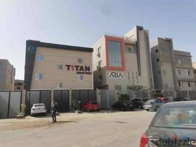 مصنع هندسي معادن نجارة  ويصلح  كيماوي منظفات عطور مستحضرات تجميل زيت صابون للايجار بالتجمع الخامس المنطقة الصناعية في التجمع الألف مصنع سجل صناعي رخصة تشغيل دائمة ايجار