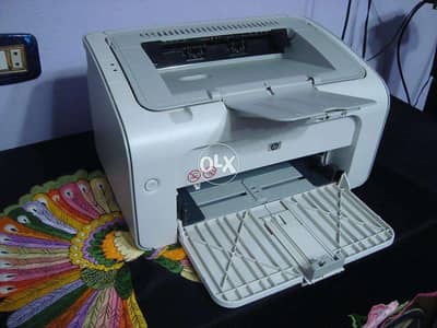 برنتر hp LaserJet 1005 بحالة ممتازة اقتصادية جدا جدا