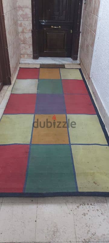 سجاده بحاله ممتازه ١٤٥ سم في ٣٣٠ سم لغرفه اطفال او حضانه او ليفنج