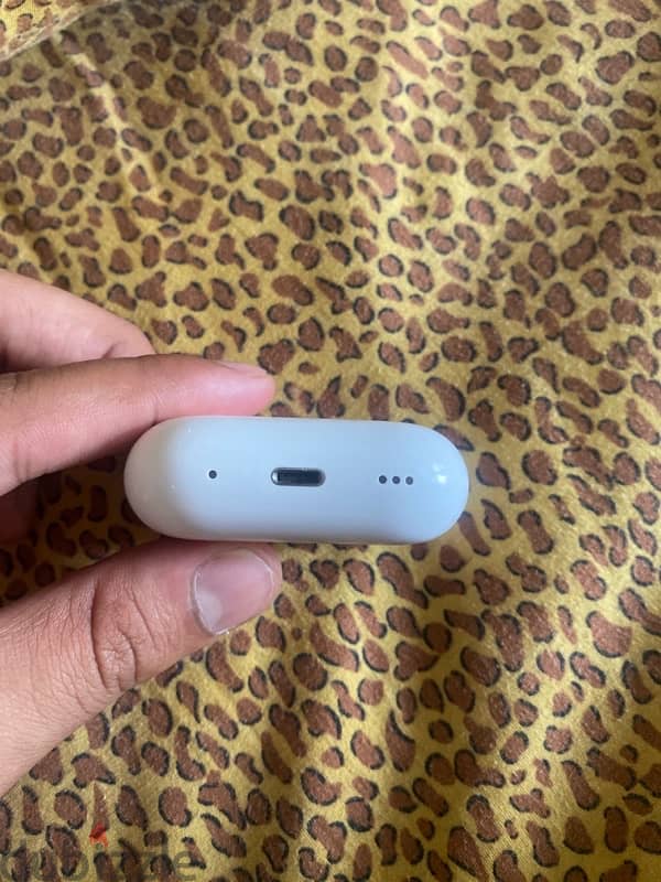 AirPods Pro 2 case بوكس شحن 1