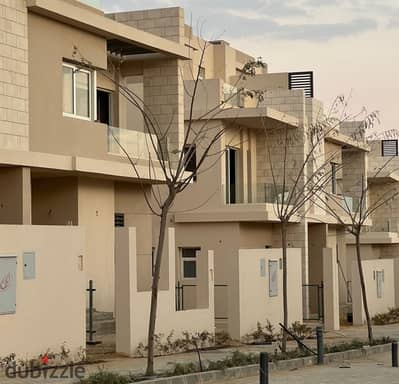توين هاوس للبيع فى مشروع تاونى استلام فورى