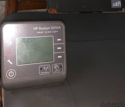 برنتر hp deskjet 3050A استعمال خفيف لا يوجد به اي عيوب ولا خدوش