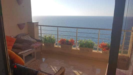 For sale: a complete beachfront San Stefani View 265m with 4 rooms for elite owners.
