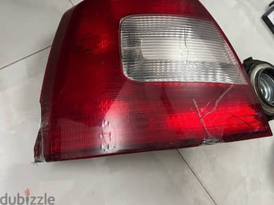 فانوس وقطع غيار عربية سكودا فانتازيا ٢٠١١
