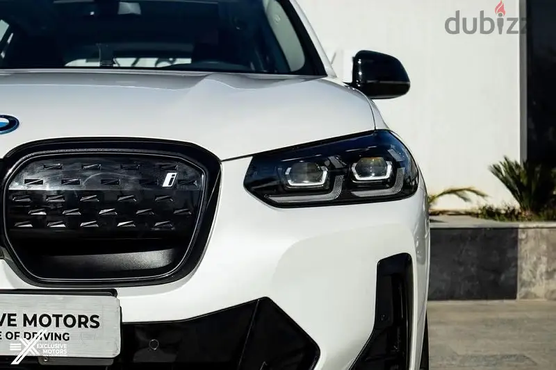 BMW IX3 202463770654624385121