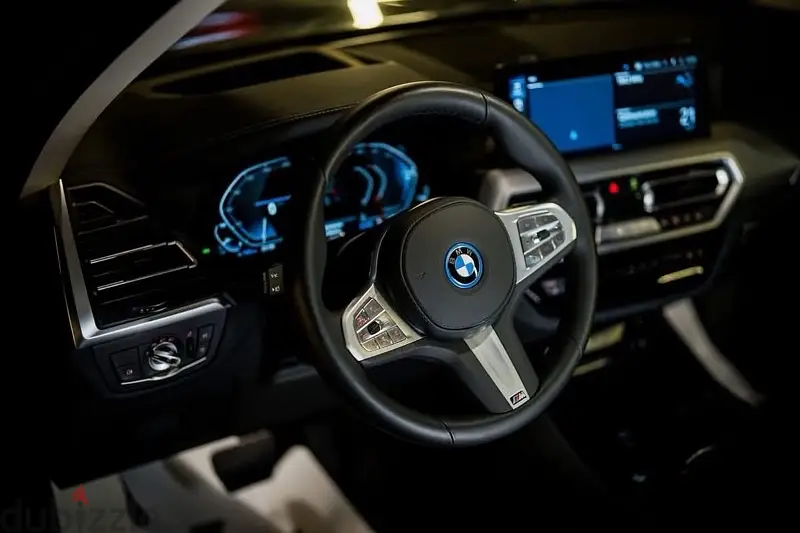 BMW IX3 2024637706546243851212