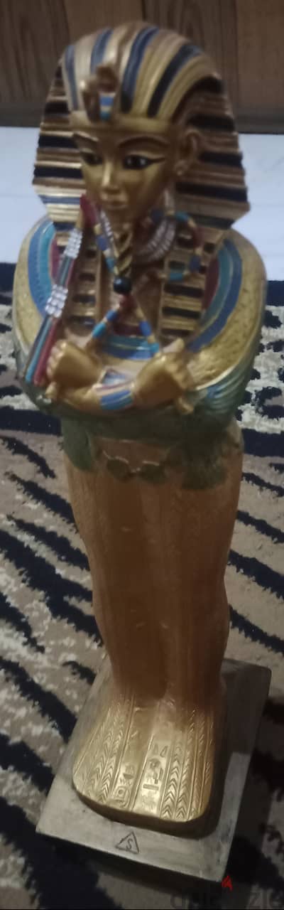 تماثيل فرعونيه كوبي