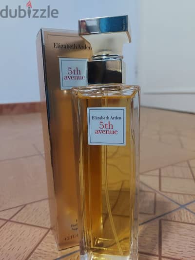 اليزابيث اردن ماء عطر فيفث افينيو