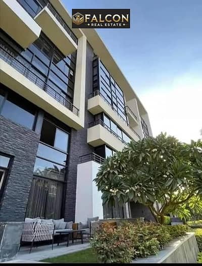 Apartment for sale, ready for immediate occupancy, with a 35% cash discount (Prime Location), in the First Settlement, opposite Al Rehab Gate, New Cai