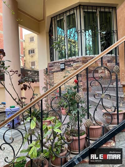 Building for sale  6th of October, Second District, behind MSA University