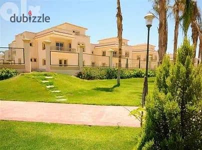 توين هاوس 303م للبيع كمبوند جرينز فى قلب الشيخ زايد فيو لاند سكيب و بحيرة