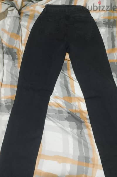 بنطلون جينز رجالي لونه اسود ماركه SheIn SXY