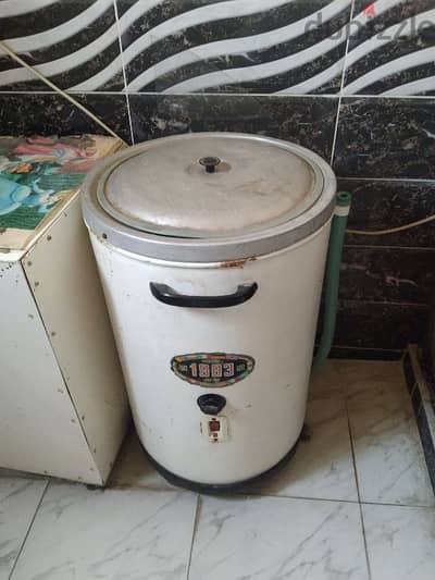 غسالة عادية حالة جيدة جدا
