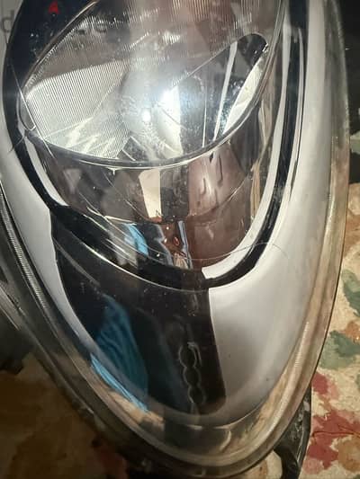 فوانيس فيات  X 500 أمامي شمال بحاله الزيرو