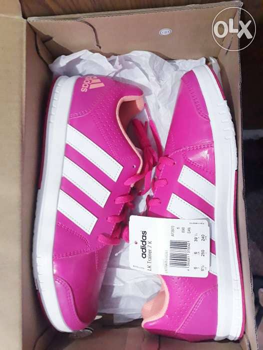 Adidas women's sneakers with box from outside 1