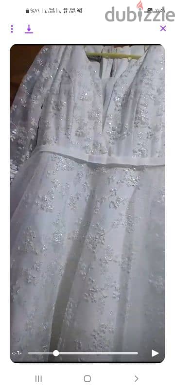فستان زفاف لبسه ساعتين