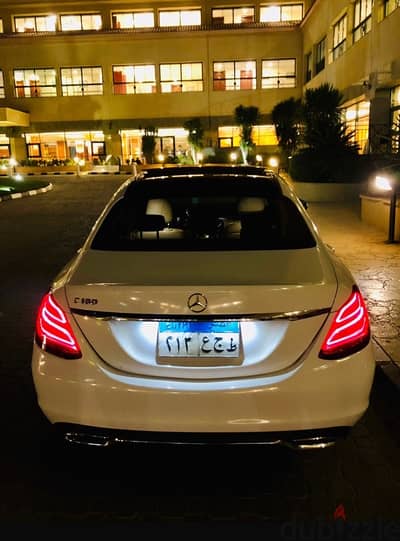 c180 ايجار زفاف و سياحة
