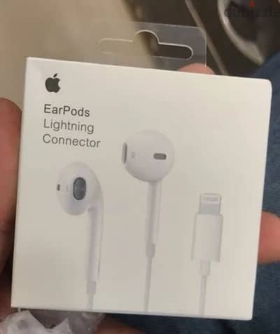 APPLE EarPods with Lightning connector