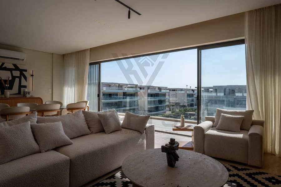 6 Bedrooms 272 sq.M Apartment for rent 216,000 EGP in Lake view Residence Compound, 5th Settlement