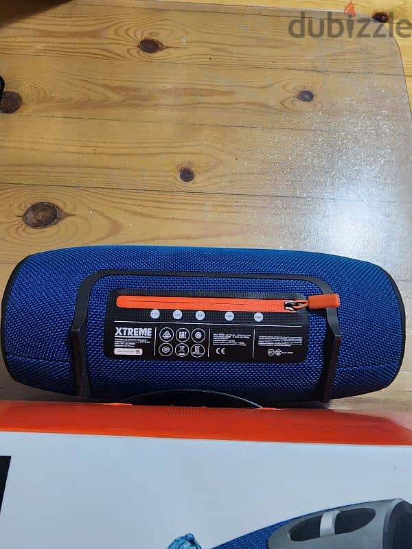 JBL Xtreme Portable Bluetooth Speaker 2